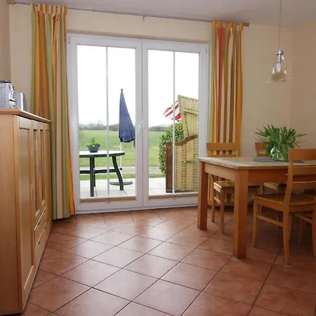 Holiday home Semi-detached House, Kuehlungsborn